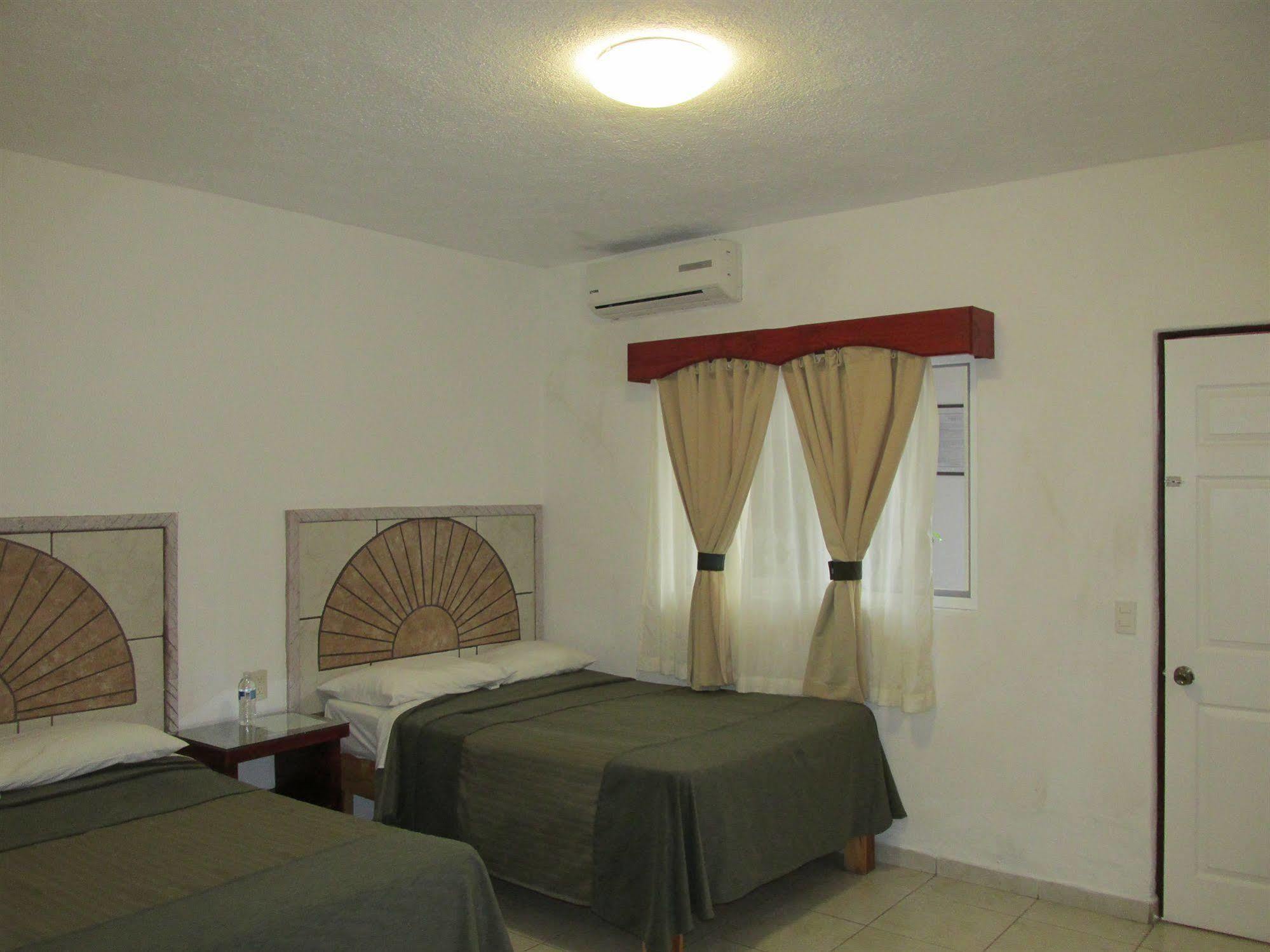 Hotel Albatros Palace Manzanillo Esterno foto